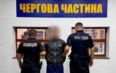 В Одессе мужчина устроил стрельбу по работникам ТЦК: четверо ранены