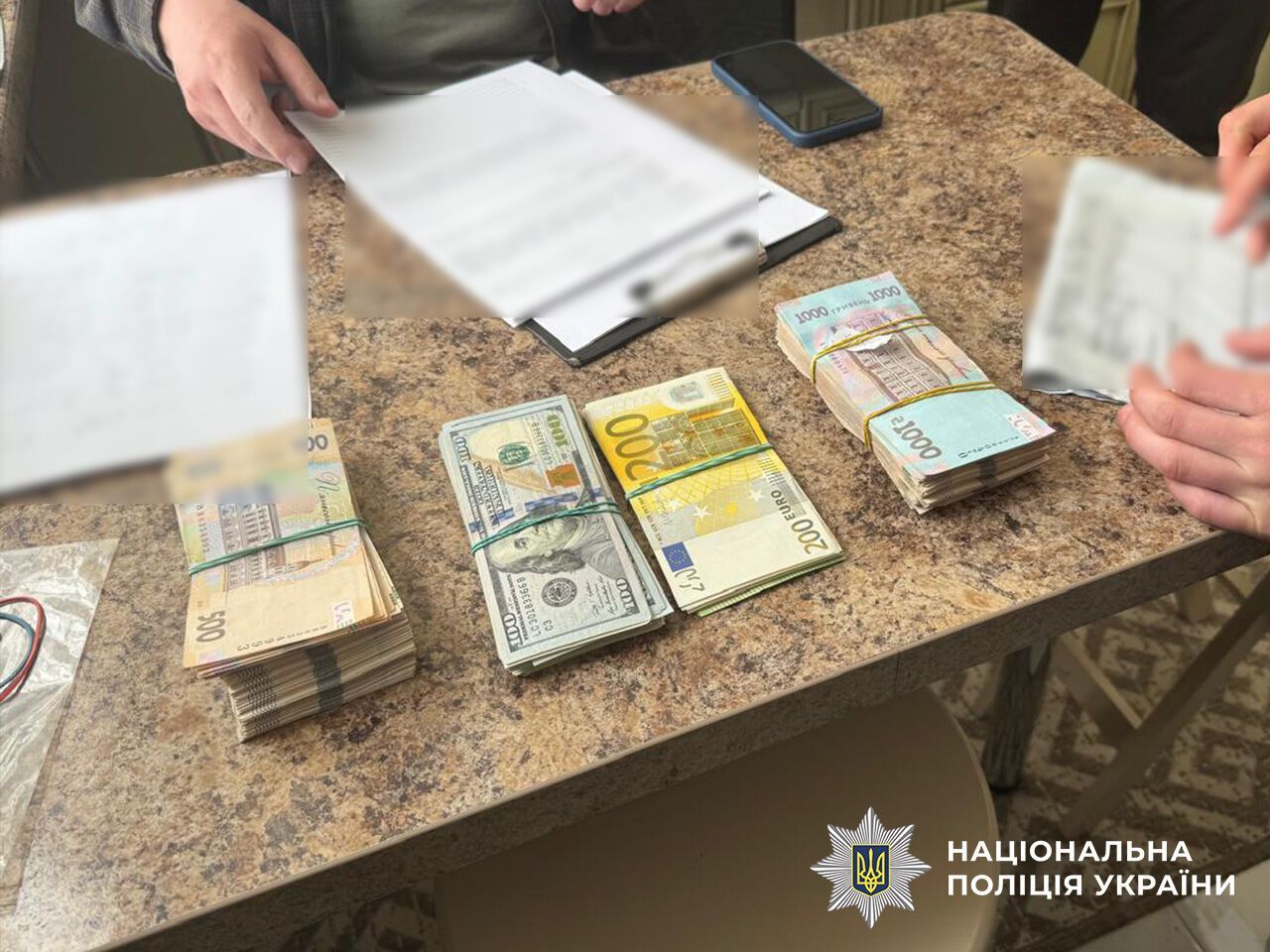 Строили дом руководителя вместо работы: будут судить четырех чиновников Укрзализныци