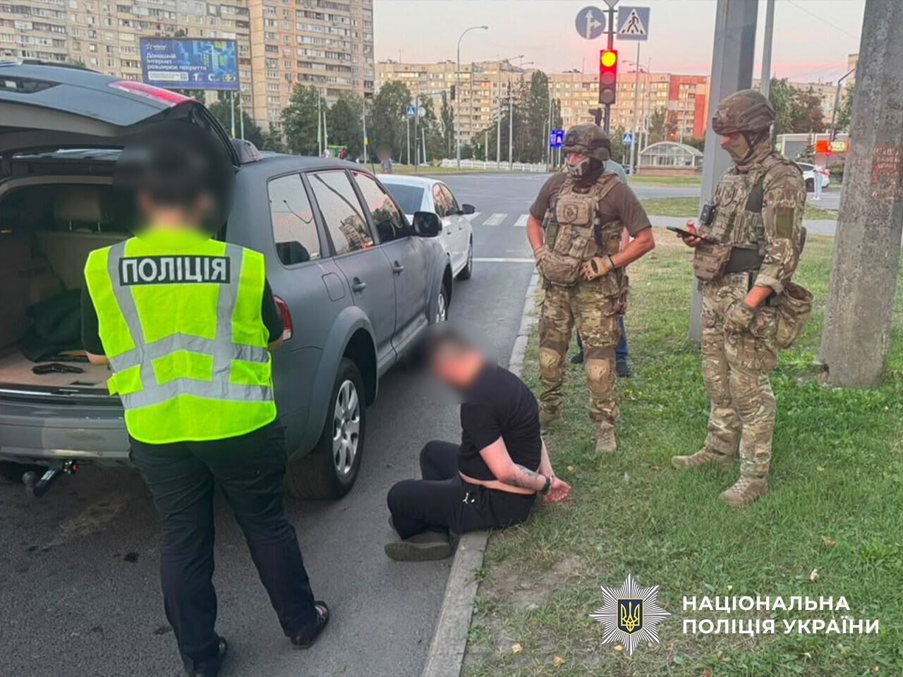 Багажник, забитый долларами: военный в Харьковской области требовал $20 тысяч за влияние на ТЦК