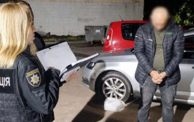В Киеве задержан мошенник, выманивший у пенсионеров более 12,5 млн грн под видом проверки СБУ