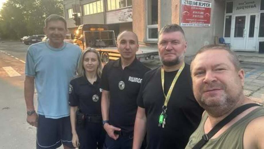 ”Немає питань, які не вирішуються”: броньованому авто ”бути” – сказали своїми діями львівські поліцейські