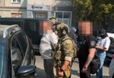 Хабарі у податковій Сумщини: суд взяв під варту одного з підозрюваних