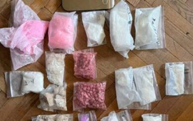 В Киеве ликвидировали канал наркосбыта: подозрения получили организатор и девять участников
