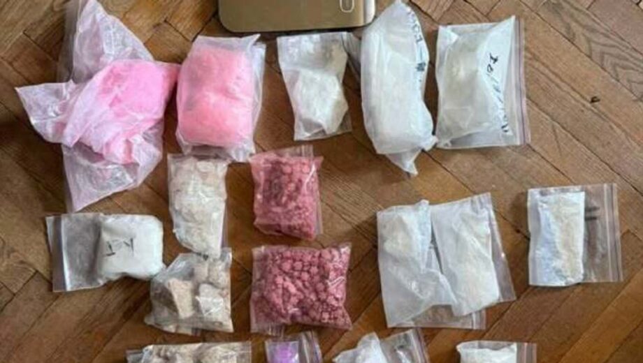 У Києві ліквідували канал наркозбуту: підозри отримали організатор і дев’ятеро учасників