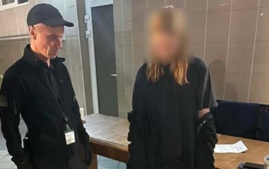Перевірка з чотирилапими: у ”Краківці” та ”Угринові” знайшли наркотики