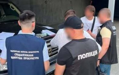 Почти 950 млн грн убытков: суд взял под стражу четырех подозреваемых в незаконной добыче андезита в Закарпатье