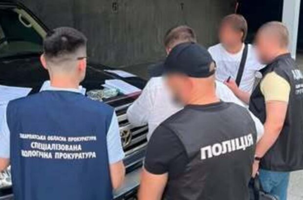 Майже 950 млн грн збитків: суд взяв під варту чотирьох підозрюваних у незаконному видобутку андезиту на Закарпатті