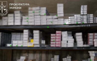На Миколаївщині викрили мережу збуту нелегальних сигарет на понад 15 млн грн