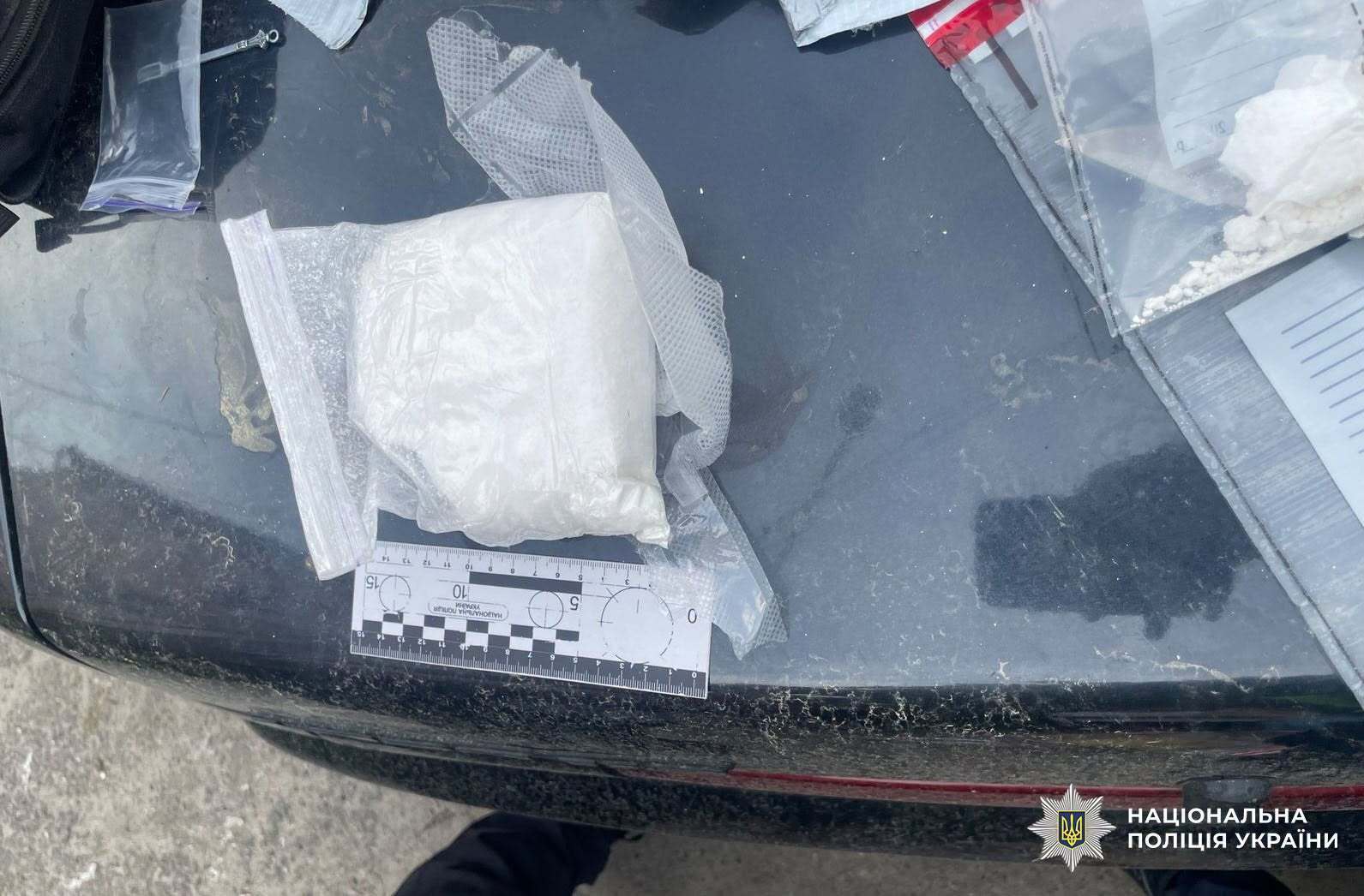 В Киеве будут судить 22-летнего наркодилера: изъяли около 2 кг наркотиков и психотропов