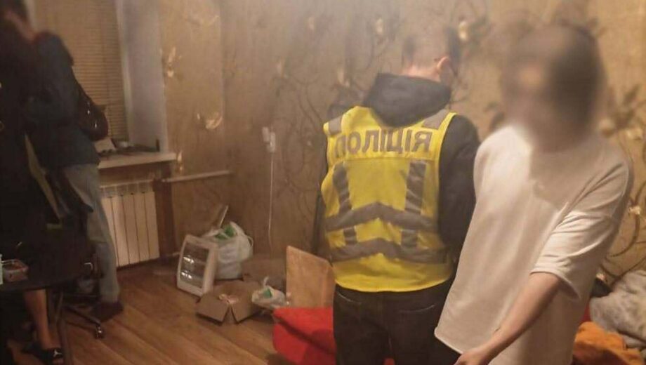 В Киеве будут судить 22-летнего наркодилера: изъяли около 2 кг наркотиков и психотропов