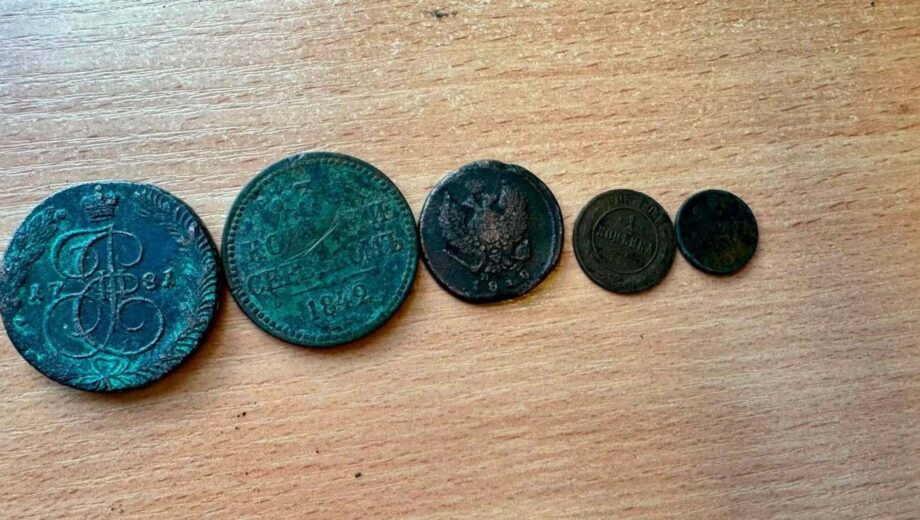 На кордоні виявили монети, яким понад 100 років: їх відправили на експертизу