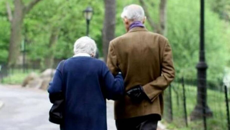 Пенсіонерам після 80 років можуть доплачувати до пенсії: хто має право на надбавку