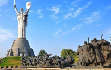 Новий статус для Києва: як прифронтова територія може змінити життя регіону