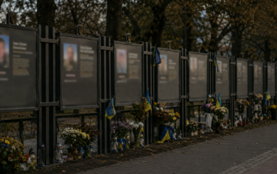 На Тернопільщині підлітки танцювали під російську музику біля Алеї Героїв