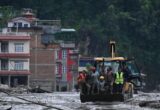 Руйнівна повінь у Непалі: вже понад 900 загиблих