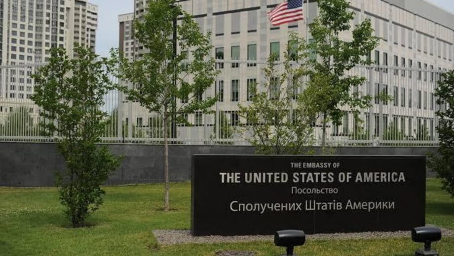 Трамп поставив на паузу візові співбесіди у США: що чекає на заявників