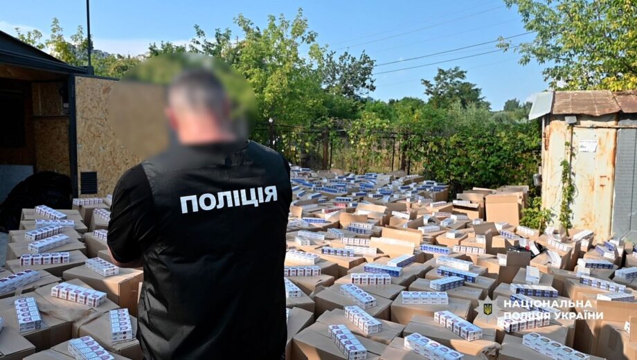 Товарів на 10 мільйонів: у Києві та області викрили масштабне виробництво й збут фальсифікованого алкоголю і сигарет
