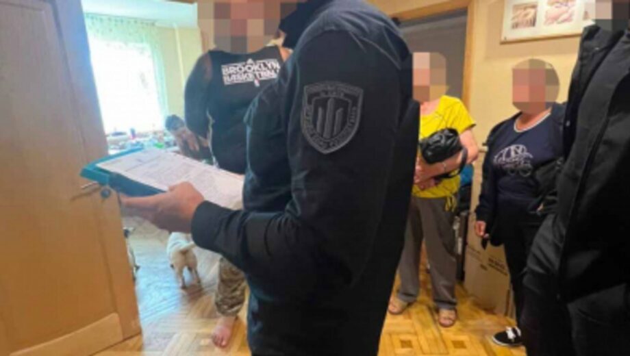 ДБР виявило великий необлікований арсенал зброї у військовій частині на Київщині