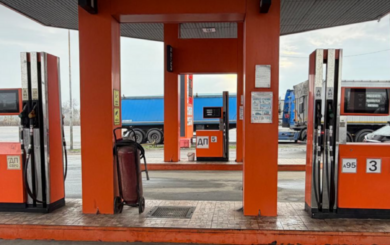 Нелегальна АЗС на Київщині продавала сурогатне пальне: вилучено понад 100 тисяч літрів