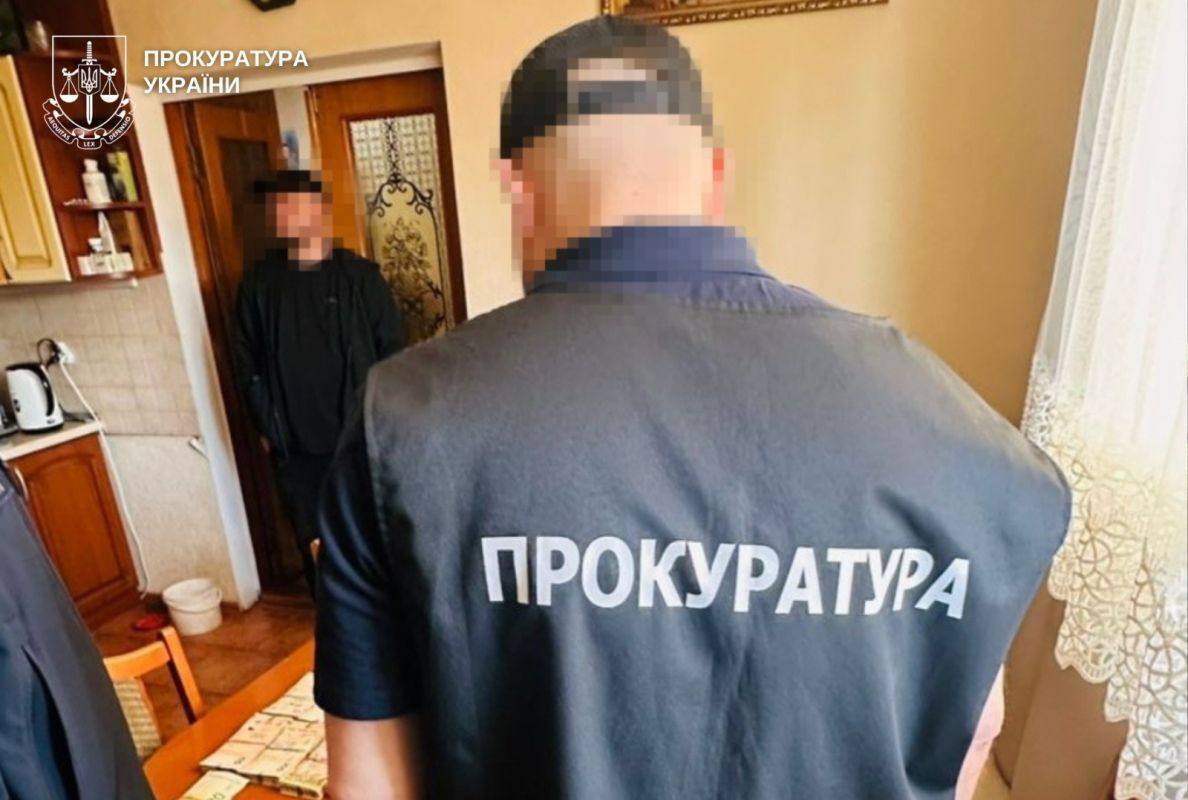 Депутат і посадовець ДМС не вказав у декларації нерухомість дружини на 13,7 млн грн: справа дійшла до суду