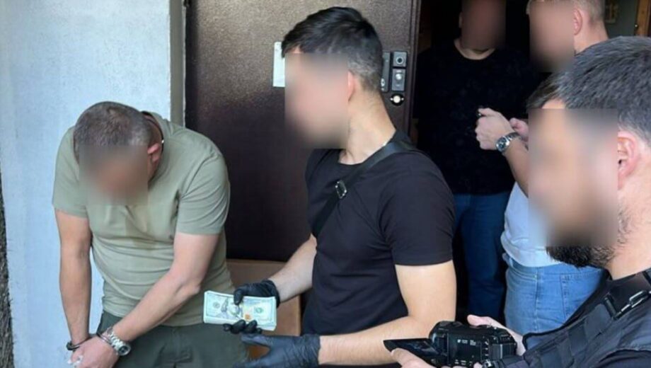 »Решал» вопрос мобилизации за тысячи долларов: задержали начальника Николаевского ТЦК