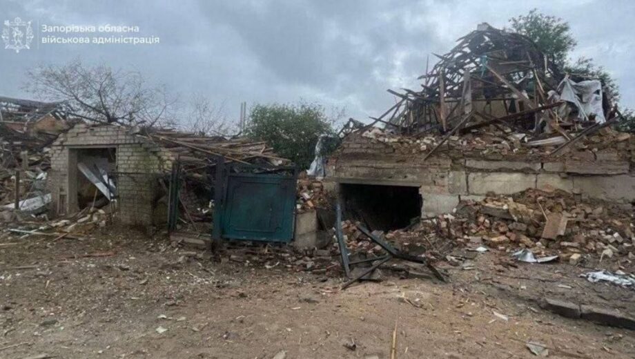 Рф б’є по аграріях: на Сумщині пошкоджено техніку, на Запоріжжі є поранені