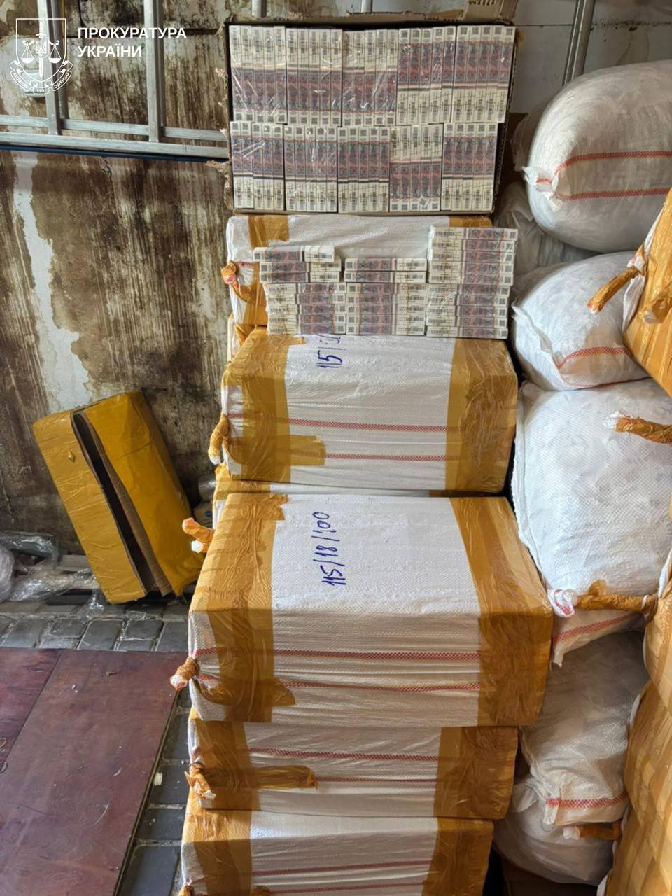 5,8 млн фальшивих акцизних марок: на Харківщині судитимуть трьох учасників підпільної друкарні