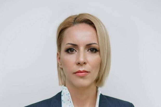 Регулярно »прогуливала» работу: депутат Дударь пропустила почти 39% заседаний горсовета