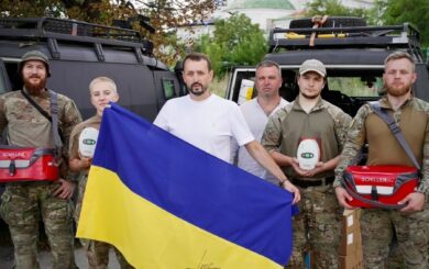 350 апаратів Easy Pulse рятують життя захисників — програма Християнського корпусу та БФ молодіжної ініціативи ”Надія”