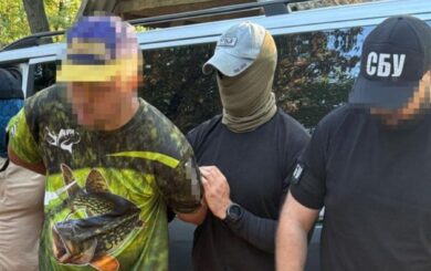 СБУ повідомила про підозру ”блогеру”, який показав розташування військових у Чернівцях