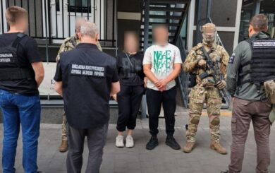 Фальшивые свидетельства о детях за $5500: пограничники разоблачили масштабную схему