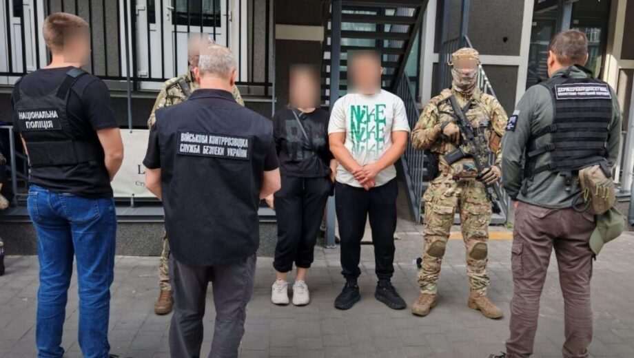 Фальшивые свидетельства о детях за $5500: пограничники разоблачили масштабную схему