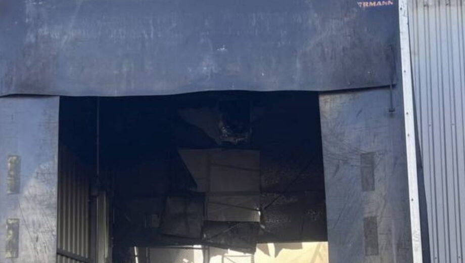 Під час атаки згорів склад YASNO: компанія втратила частину обладнання для сонячних електростанцій