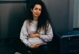 »Не жить как кроты»: как киевляне готовятся к зиме без света, тепла и воды