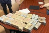 Пів мільярда щомісяця: БЕБ викрило ”конвертцентр” із криптовалютою та десятками фіктивних компаній
