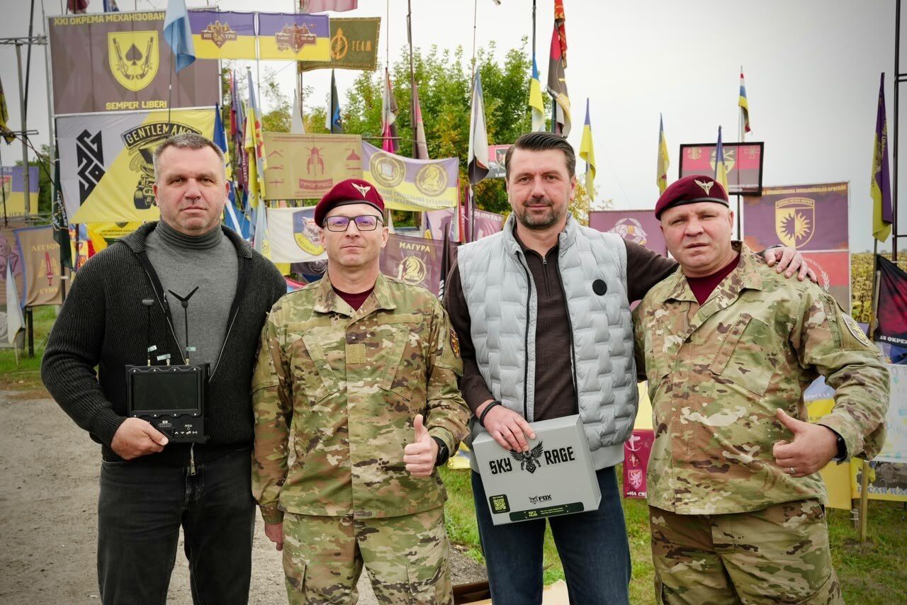 Передача необхідного обладнання військовим