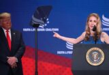 $150 тысяч зарплаты и постоянно рядом с Трампом: кто такая Натали Харп