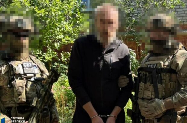 Продавчиня та різноробочий ”зливали” позиції ЗСУ: СБУ викрила агентів фсб у Краматорську