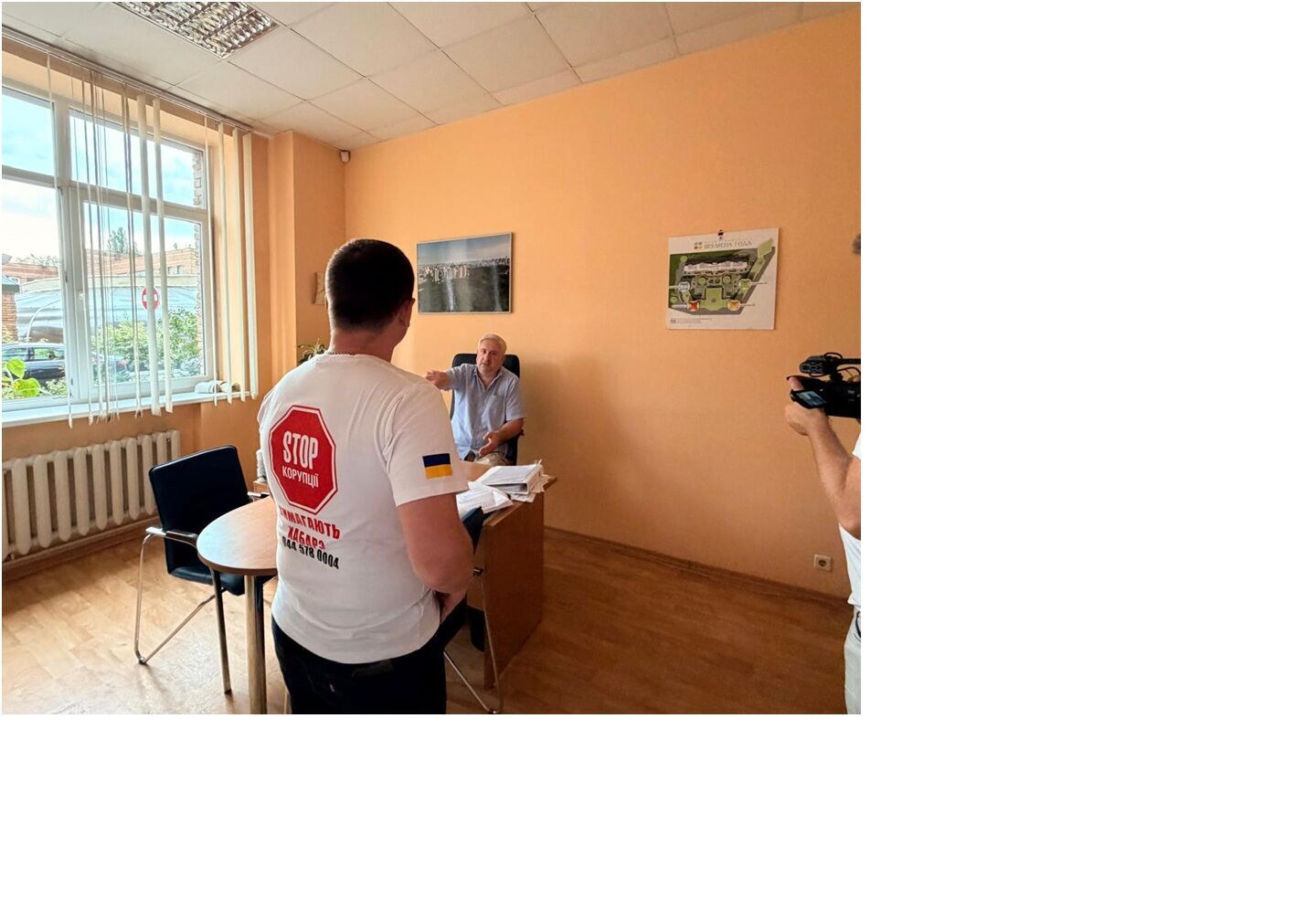 Тріщини, пил і безсонні ночі киян: хто стоїть за будівництвом ЖК Biography на Мокрій і чи законно здійснюються роботи?
