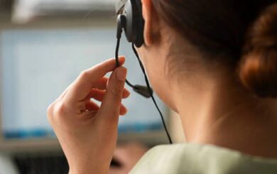 Для українців запрацювала гаряча лінія 2598: де можна отримати консультацію щодо роботи