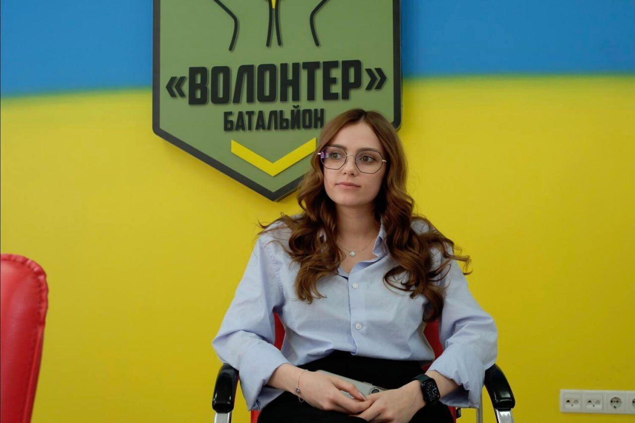  У спілці журналістів — поповнення: у медіацентрі ''Стоп корупції'' відбулося вручення посвідчень й відзнак від НСЖУ