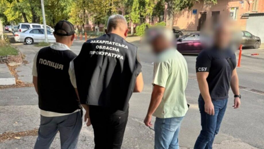 Дорогу отремонтировали не по проекту, а деньги заплатили по более дорогим расценкам: на Закарпатье разоблачили схему