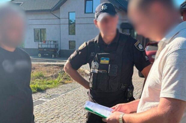 Фальшивые справки и отсрочки от службы: в Киеве подозрения получили шесть мужчин