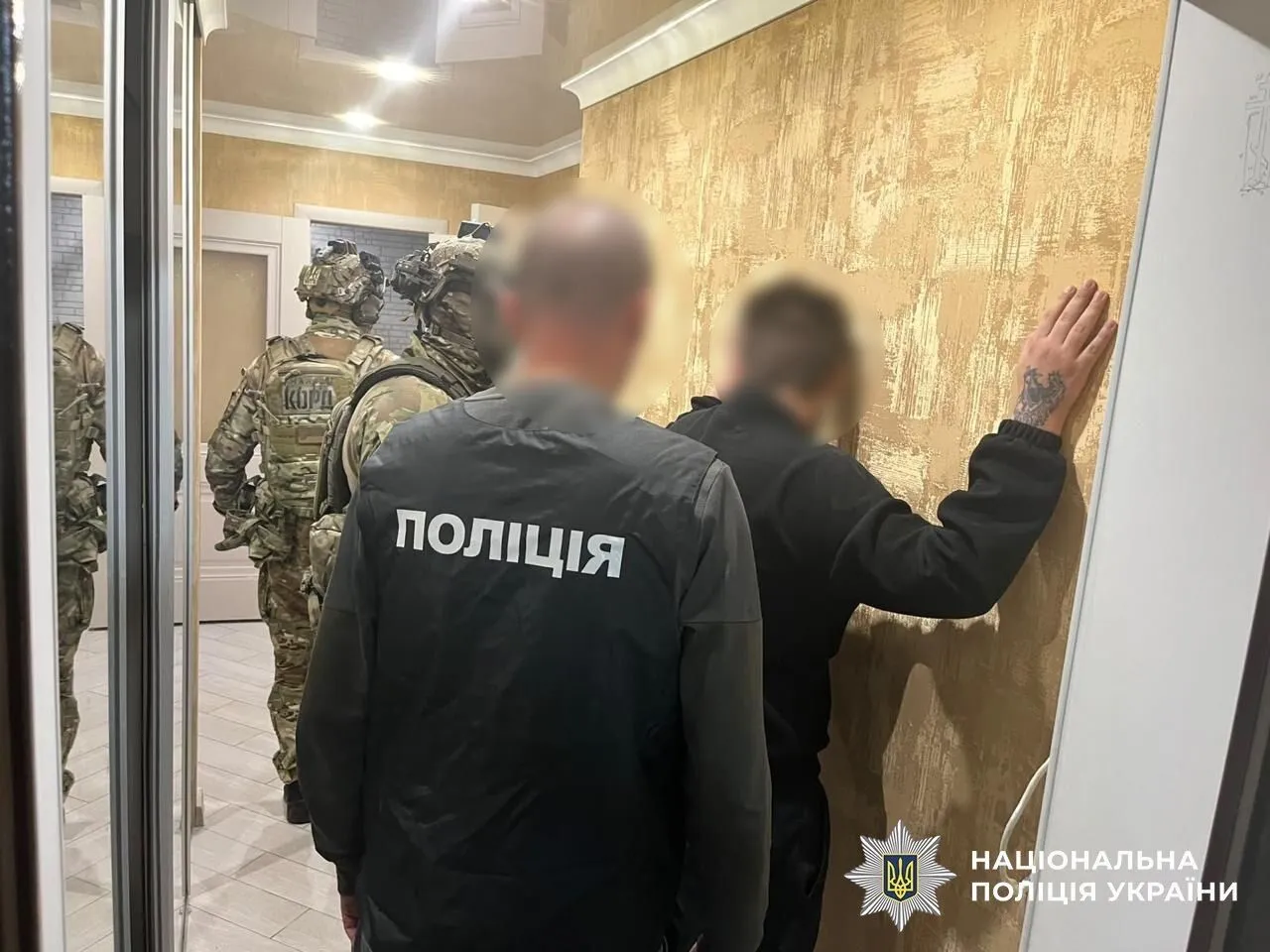 ''Банки'', держпослуги та сайти знайомств: на Вінниччині припинили роботу двох шахрайських кол-центрів