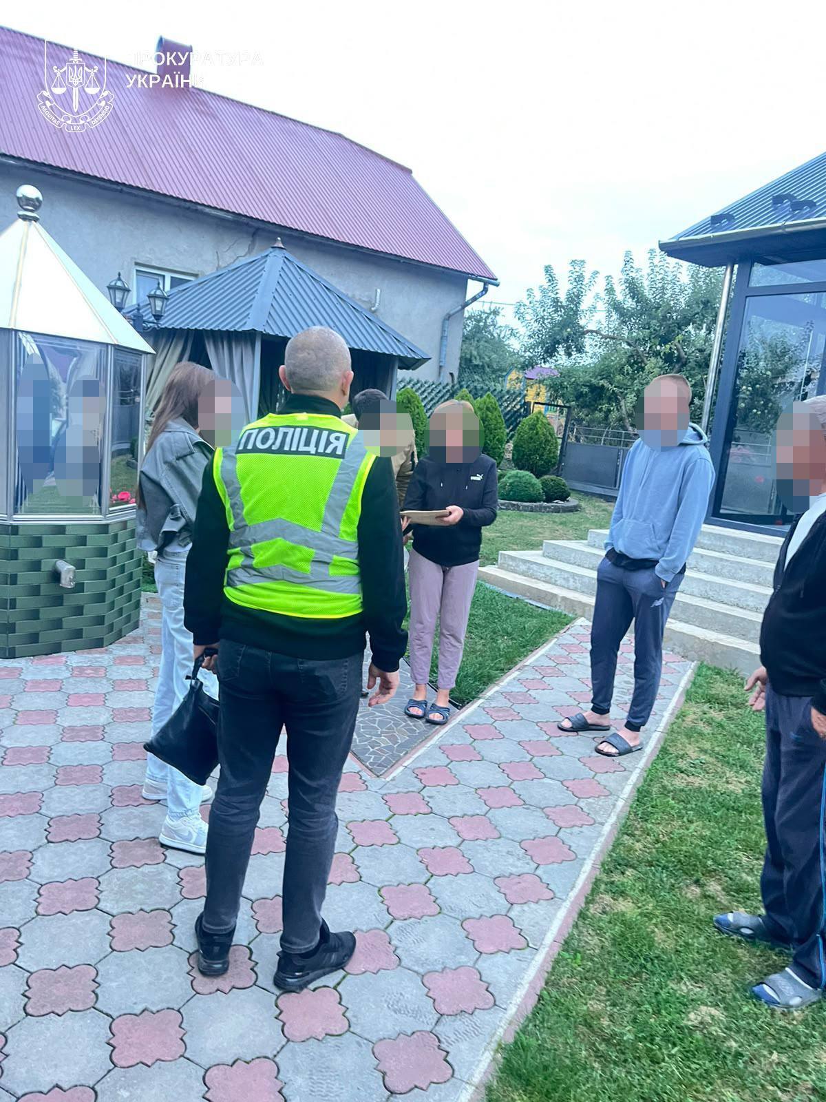 Подозрения получили все: в Тернопольской области разоблачили целую врачебную комиссию на схеме с отсрочками