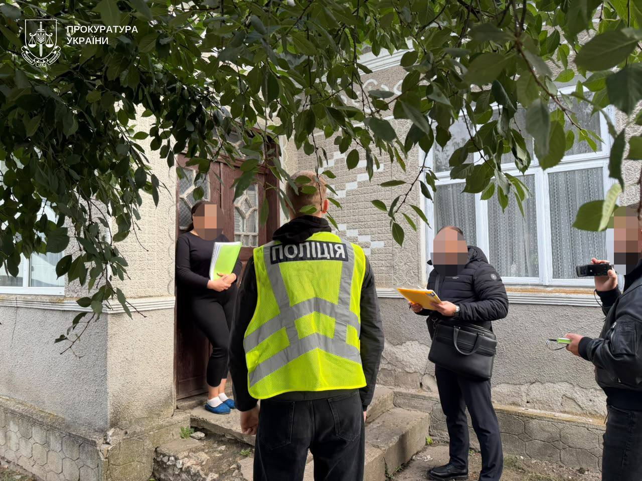 Підозри отримали всі: на Тернопільщині викрили цілу лікарську комісію на схемі з відстрочками