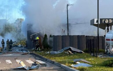 Утренняя атака на Киев: дроны попали в две АЗС, есть пострадавшие
