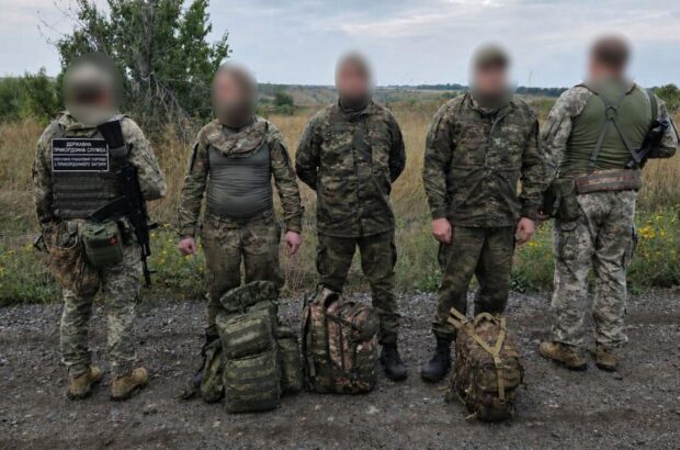 Хоронили в квартирах и возили с »разведчиком»: в Одесской области разоблачили переправщиков ухилянцев