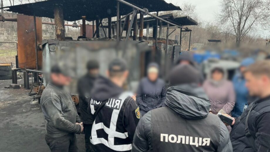Подпольный завод по переработке шин: в Запорожской области произвели более 28 тысяч литров горючего