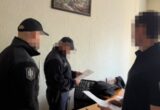 Кусачки, маскировка и маршрут через Беларусь: патрульного подозревают в схеме побега за $7 тысяч